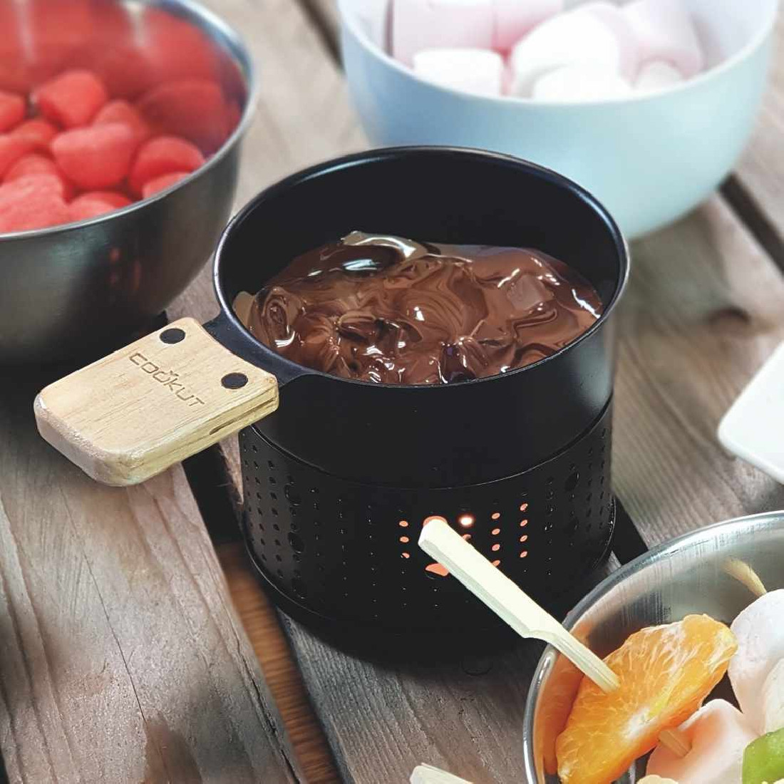 Cadeau gourmand ! Cocoa, set fondue au chocolat design - 24,90 €
