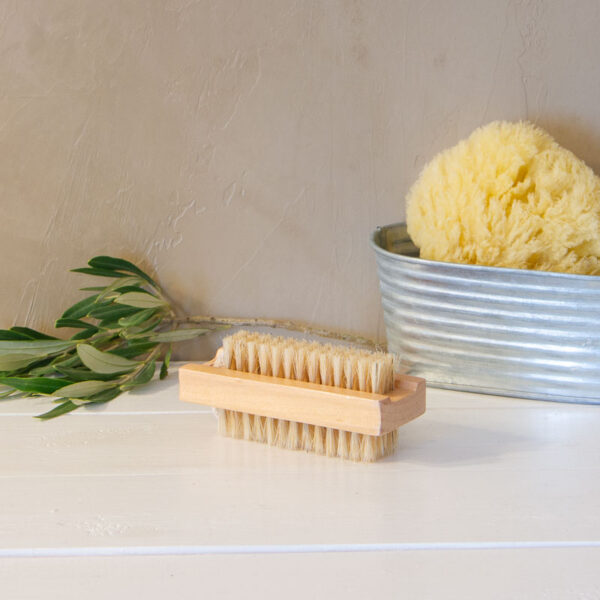 Brosse a ongles 2 Savonnerie de Nyons