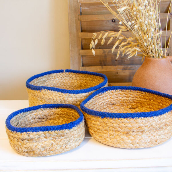 Paniers Ronds Jute Bordure Bleue La Maison de Lilo