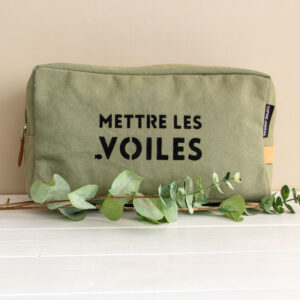 Trousse mettre les voiles vert Sophie Janiere