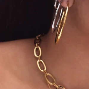 boucles doreilles sabrina acier portees 380x443 crop center