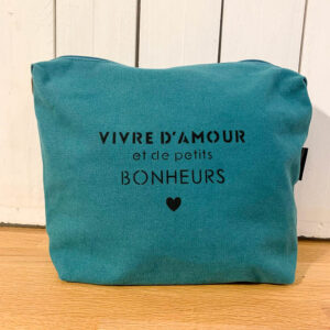 trousse suzanne vivre amour et de petits bonheurs bleu cedre sophie janiere