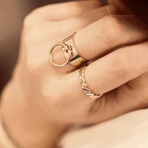 bague swan acier dore portee 380x443 crop center