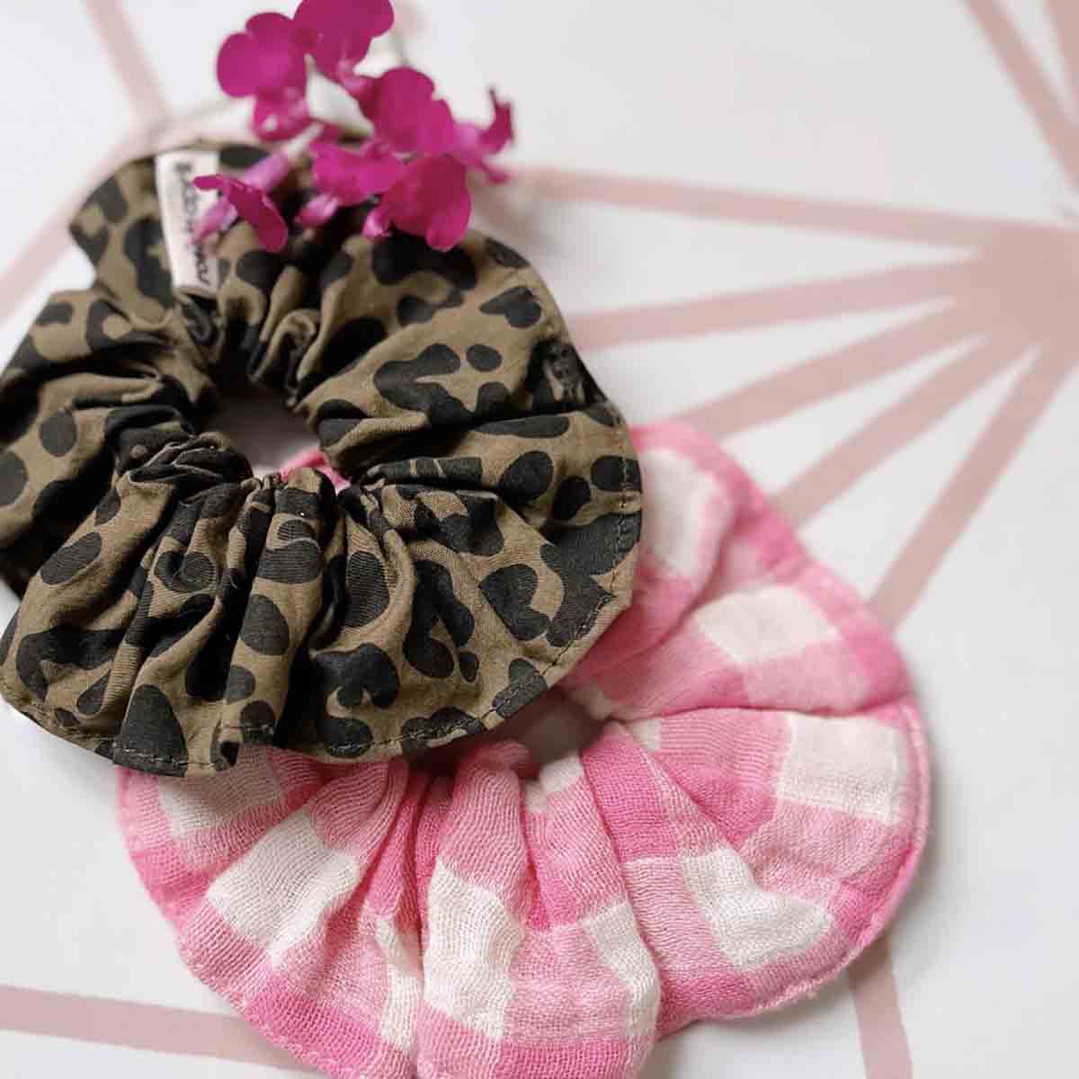 Chouchou Graou Olive Rose in April b