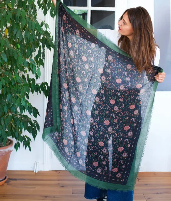 Foulard en laine Bindi Atelier Ouna Minuit Bindi Atelier b