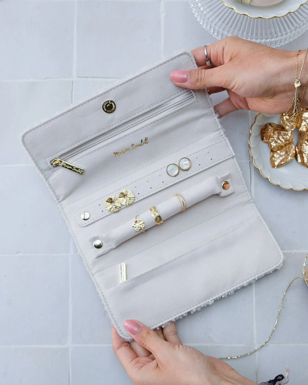 Pochette à bijoux Catherine en moumoute Maison Scarlett