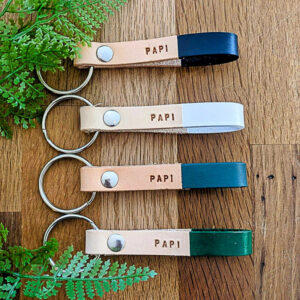 Porte clés en cuir coloré chic Papi By Perri